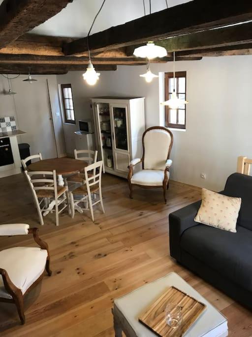 Petite Maison Medievale