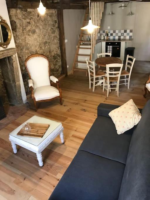 Petite Maison Medievale * Parthenay
